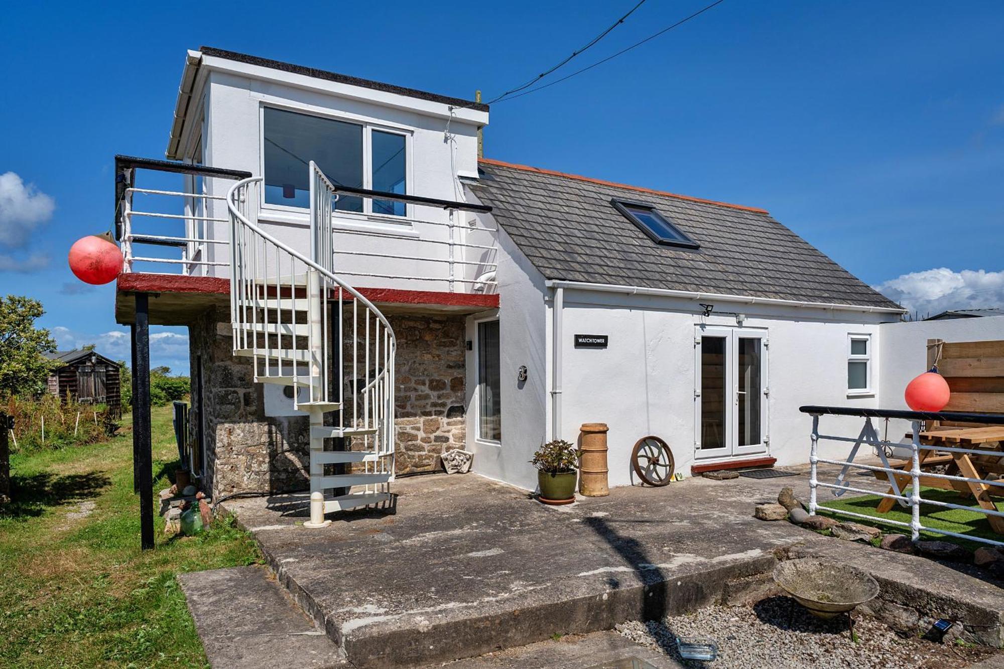 Finest Retreats - The Watchtower At Western Watch Lower Boscaswell Exterior photo